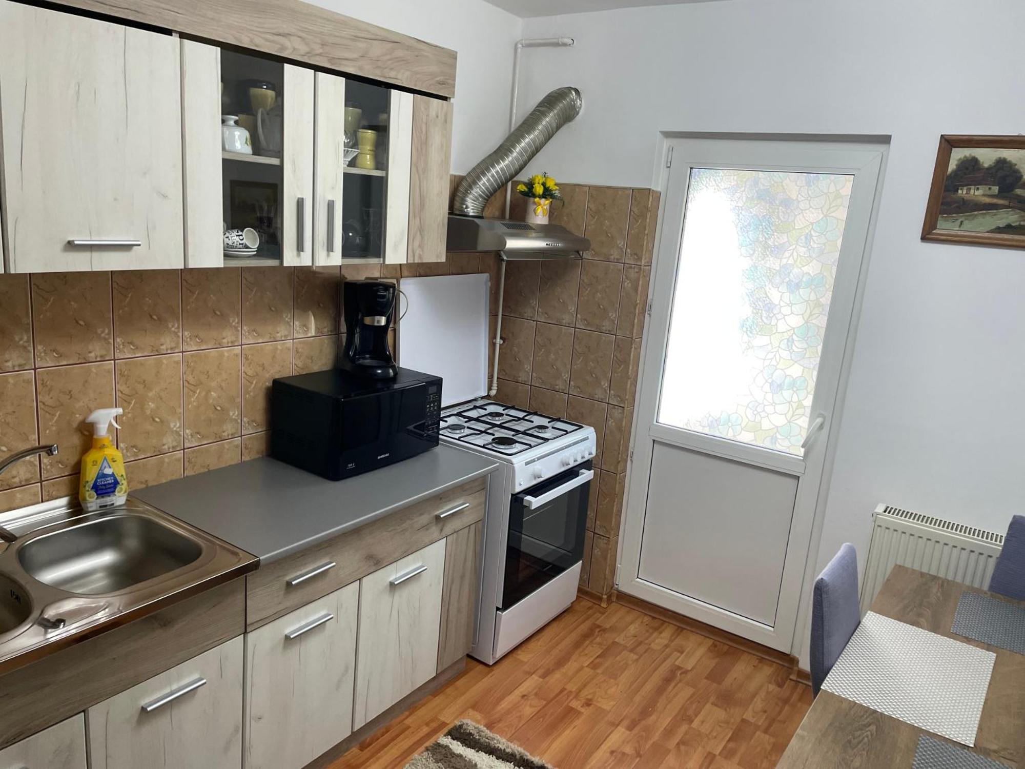 Apartament Petroşani المظهر الخارجي الصورة